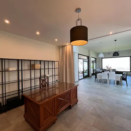 Zihuatanejo Villa