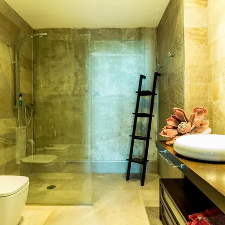 Zihuatanejo Villa *